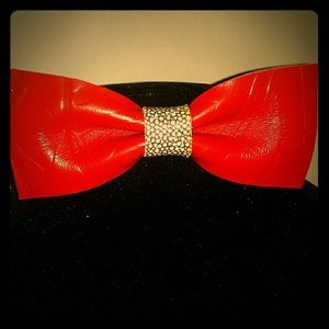 Handmade genuine leather bow tie with cufflinks